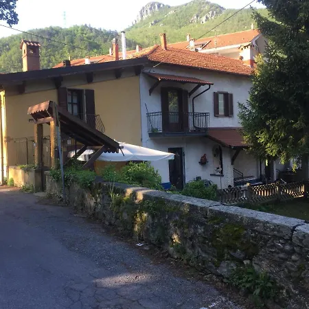 Sportinghouse Bed & Breakfast *