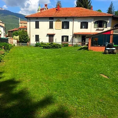 Sportinghouse Bed & Breakfast *