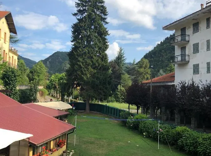 Sportinghouse Nocleg ze śniadaniem Garessio