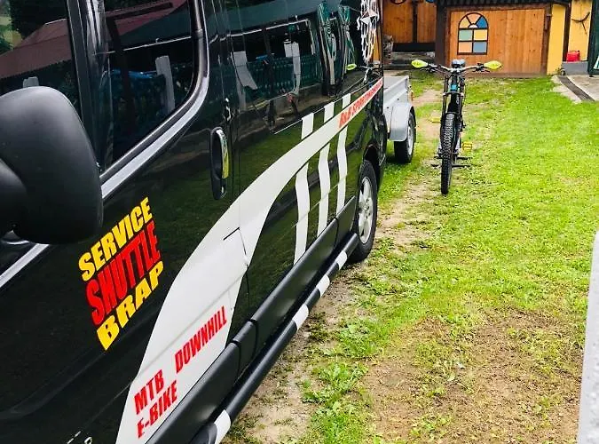 Sportinghouse Nocleg ze śniadaniem *